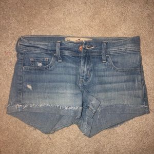 Hollister Jean Shorts (like new)